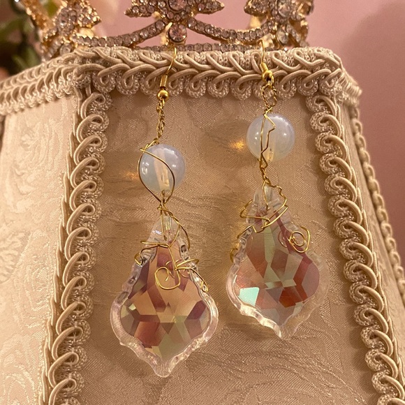 Sold - Picture 3 of 6